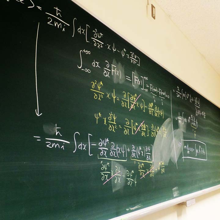 特殊相対論から量子色力学まで 石井 理修 Celas 特殊相対論から量子色力学まで 石井 理修 Celas